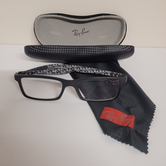 Ray Ban Glasses With Case